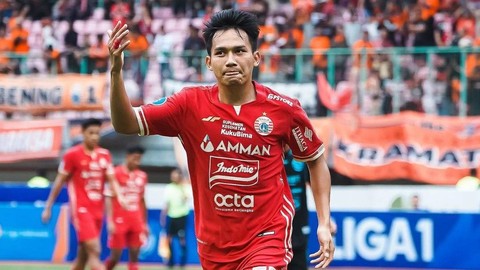 Pemain Persija Jakarta Witan Sulaeman saat melawan Arema FC di Stadion Patriot Candrabhaga, Minggu (12/2). Foto: Instagram/@persija
