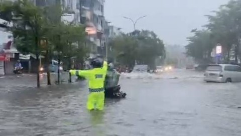 Kondisi kota Makassar saat dilanda banjir. Foto: Dok. Istimewa