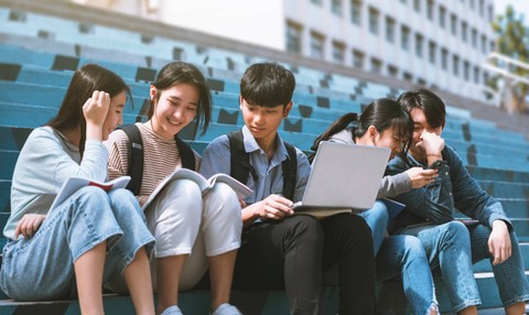 Ilustrasi pelajar SMA. Foto: Shutterstock