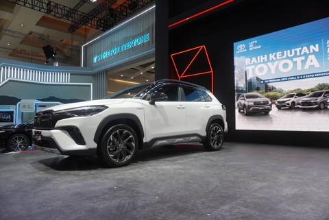 Toyota Corolla Cross Hybrid EV GR Sport Foto: Dok. Istimewa