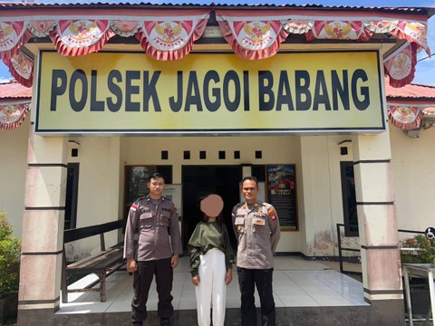 Polisi menyelamatkan seorang remaja yang diduga menjadi korban human trafficking. Foto: Dok. Istimewa