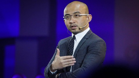 Bao Fan, pendiri dan CEO China Renaissance, berbicara di Phoenix Finance Summit 2014 di Beijing, China, 18 November 2014. Foto: Reuters