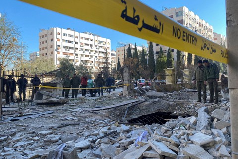 Ilustrasi serangan Israel ke Suriah. Foto: Firas Makdessi/REUTERS