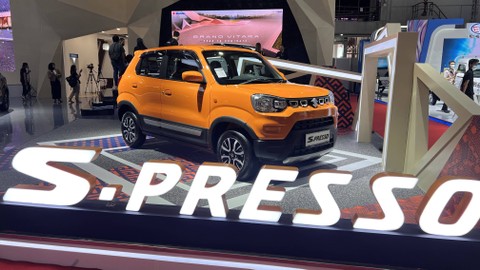 PT Suzuki Indomobil Sales (SIS) beri improvement fitur untuk Suzuki S-Presso di IIMS 2023. Foto: Sena Pratama/kumparan