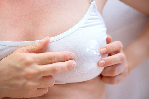 Ilustrasi nipple shield untuk ibu menyusui. Foto: ArtShotPhoto/Shutterstock