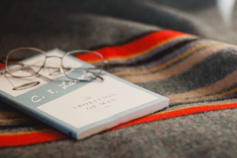 Ilustrasi Comparative and Superlative. Foto: dok. Caleb Woods (Unsplash.com)