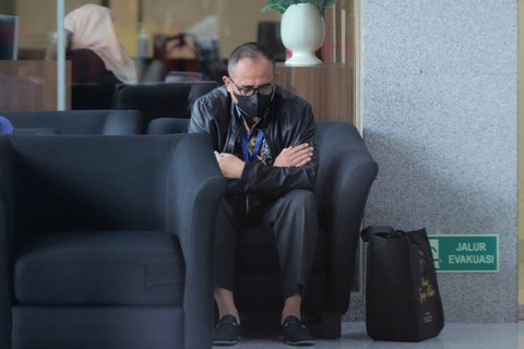 Rafael Alun Trisambodo tiba untuk penuhi panggilan KPK, di Gedung KPK, Jakarta, Rabu (1/3/2023). Foto: Jamal Ramadhan/kumparan