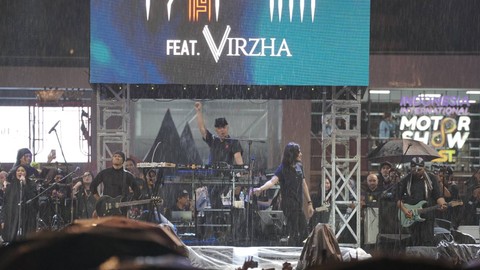 IIMS Infinite Live menampilkan Dewa 19 feat. Virzha di hari penutupan pada 26 Februari 2023 di JIExpo Kemayoran. Foto: dok. Dyandra Promosindo