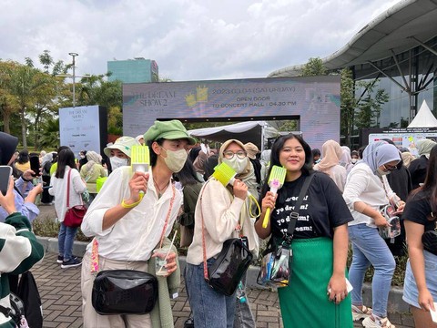 Antusiasme penonton NCT Dream Tour: The Dream Show 2 di ICE BSD, Tangerang, Sabtu (4/3).  Foto: kumparan