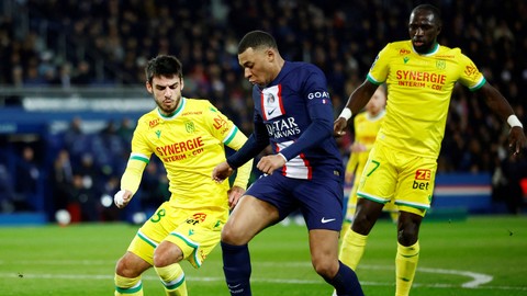Paris Saint-Germain (PSG) melawan Nantes dalam pertandingan pekan lanjutan Liga Prancis 2022/23 di Stadion Parc des Princes, Paris, pada 5 Maret 2023. Foto: REUTERS/Sarah Meyssonnier