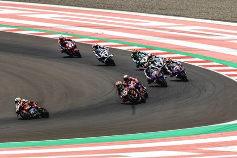 Para pebalap di ajang WSBK Mandalika. Foto: Dok. Kemenparekraf