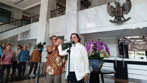 Konferensi pers Menkeu Sri Mulyani dan Menkopolhukam Mahfud MD di Kantor Kemenkeu, Sabtu (11/3/2023). Foto: Akbar Maulana/kumparan