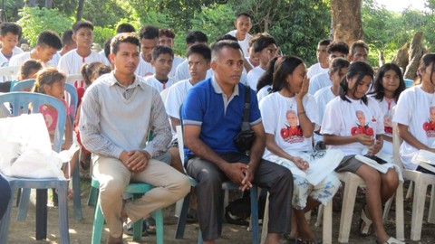 Orang Muda Ganjar Kabupaten Rote Ndao, Nusa Tenggara Timur menggelar cerdas cermat bersama warga Desa Fiafangga,Kecamatan Rote barat, Kabupaten Rote Ndao, NTT. Foto: Dok. Istimewa