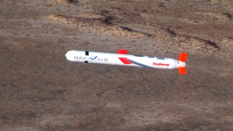 Ilustrasi rudal Tomahawk. Foto: US NAVY/AFP