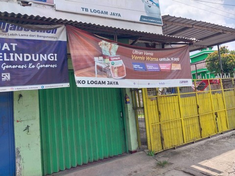 TB Logam Jaya, toko material milik pelaku perampokan. | Foto: ist