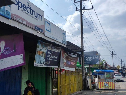 TB Logam Jaya, toko material milik pelaku perampokan. | Foto: ist