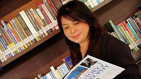 Ketua Aliansi  Independen () periode 2018-2021, Yinthze Sofline Lingkan Gunde