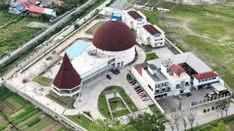 Gedung Poros Kreatif Pemuda Papua atau Papua Youth Creative Hub (PYCH) yang berlokasi di Jayapura Papua. Foto: istimewa
