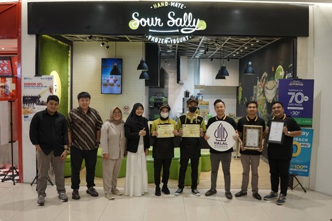 Sour Sally resmi kantongi sertifikat Halal MUI. Foto: Sour Sally