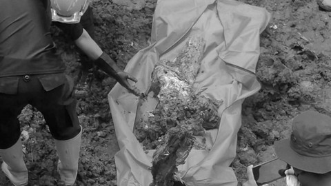 Tim SAR temukan kerangka manusia diduga korban longsor tebing Palalangon, Desa Cibeureum, Kecamatan Cugenang, Kabupaten Cianjur, Jawa Barat, Minggu (26/3/2023). Foto: Dok. Istimewa