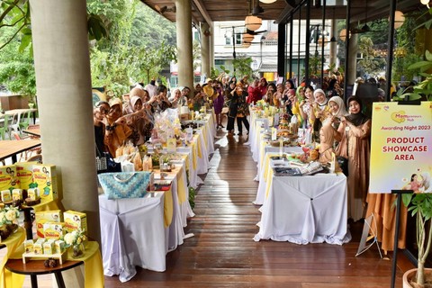 10 Finalis Mompreneurs Hub, program kolaborasi Nestle DANCOW FortiGro dengan Komunitas Single Moms Indonesia (SMI).  Foto: Nestle