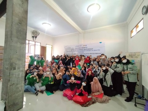 Kegiatan pendampingan yang dilakukan Prodi S1 Gizi Unusa di pondok pesantren. Foto: Humas Unusa