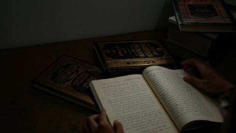 Ilustrasi Puasa Qadha Ramadhan (Foto: Masjid Pogung Dalangan | Unsplash.com)