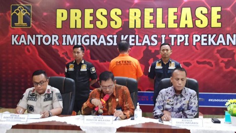 Kakanwil Kemenkumham Riau, M. Jahari Sitepu (tengah). Dok: Ist.