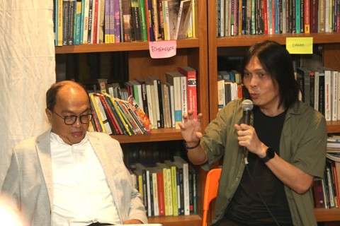 Musisi Once Mekel saat konferensi pers terkait Undang Undang hak cipta di kawasan Lebak Bulus, Jakarta, Jumat, (31/3/2023). Foto: Agus Apriyanto