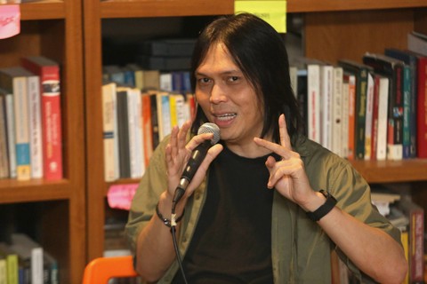 Musisi Once Mekel saat konferensi pers terkait Undang Undang hak cipta di kawasan Lebak Bulus, Jakarta, Jumat, (31/3/2023). Foto: Agus Apriyanto