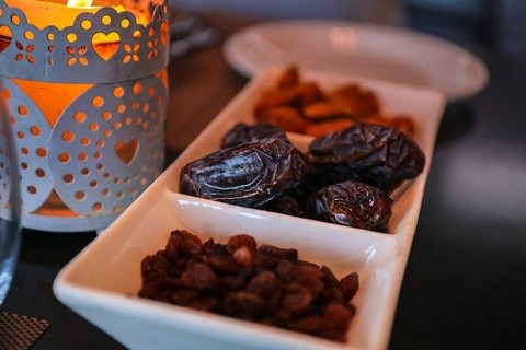 Ilustrasi jadwal buka puasa Ramadhan 2023 di Papua Barat dan waktu imsak. Foto: Pexels/Naim Benjelloun