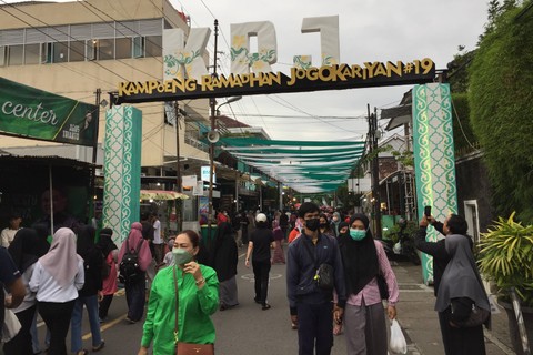 Suasana Kampung Ramadhan Jogokariyan (KRJ), Yogyakarta, Minggu (2/4). Foto: Arfiansyah Panji Purnandaru/kumparan