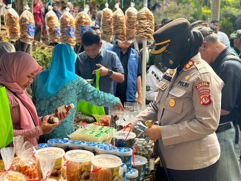 Panganan wisata di Desa Cibeusi. Dok: Ist.