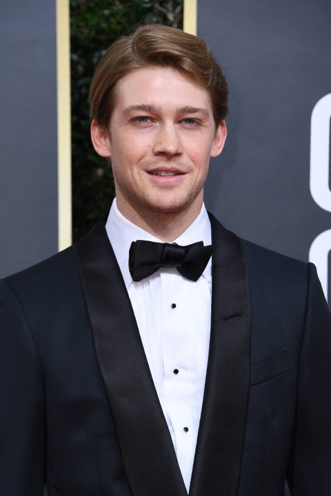 Aktor Inggris Joe Alwyn tiba untuk Penghargaan Golden Globe tahunan ke-77 pada 5 Januari 2020, di hotel The Beverly Hilton di Beverly Hills, California. Foto: Valerie Macon/AFP