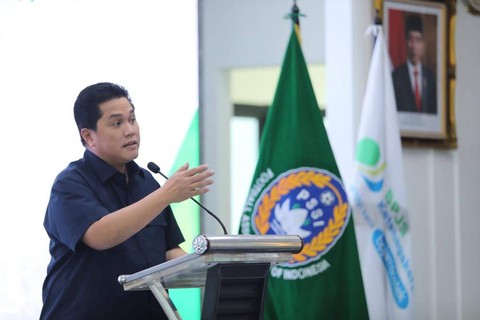 Ketua Umum PSSI, Erick Thohir, di Gedung BUMN, Kamis (13/4). Foto: PSSI