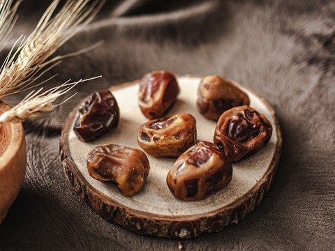 Ilustrasi niat keramas puasa Ramadhan. Sumber: MasjidPogungDalangan/unsplash.com.