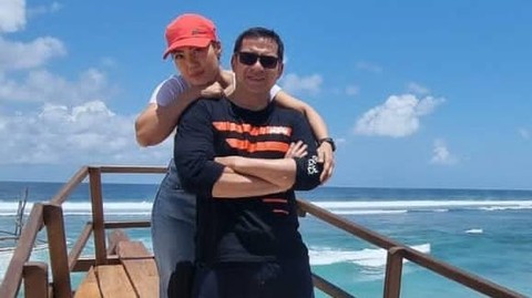 Ari Wibowo dan istri, Inge Anugrah. Foto: instagram /@ inge_anugrah