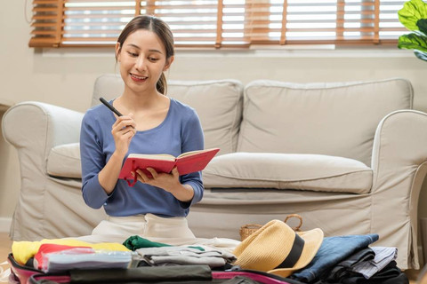 Ilustrasi menyiapkan barang mudik . Foto: Shutter Stock