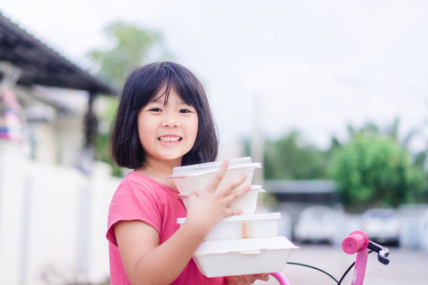 Ilustrasi anak belajar berbagi. Foto: MIA Studio/Shutterstock