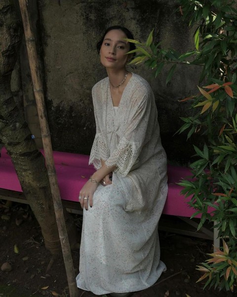 Penampilan Tatjana Saphira di hari pertama Lebaran 2023. Foto: Instagram/@tatjanasaphira