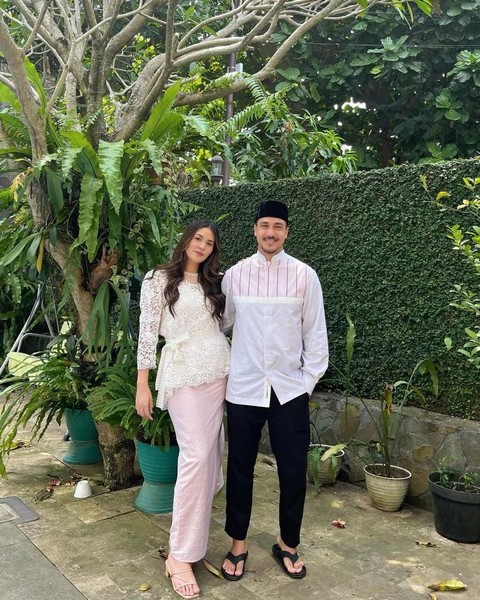 Penampilan Raisa Andriana di hari pertama Lebaran 2023. Foto: Instagram/@raisa6690