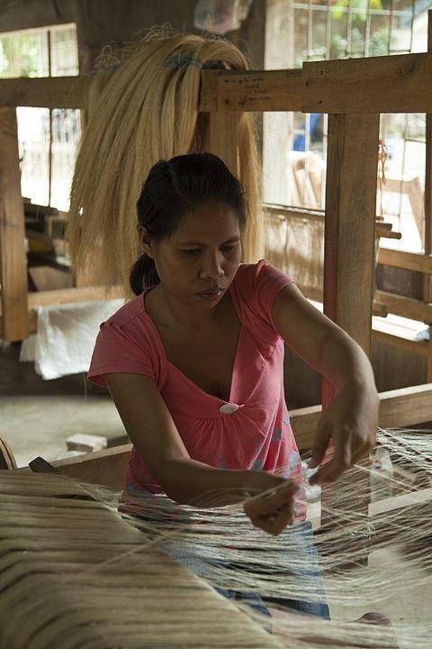 Para Penduduk Kepulauan di Filipina yang Menenun Mimpi-Mimpi Mereka (1)