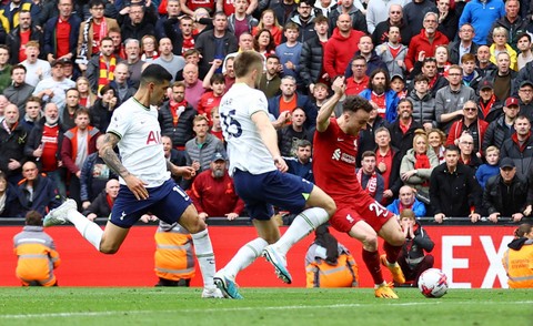Liverpool vs Tottenham Hotspur dalam laga pekan ke-34 Liga Inggris 2022/23 di Stadion Anfield pada 30 April 2023. Foto: REUTERS/Carl Recine