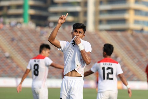 Selebrasi pemain Timnas U-22 Indonesia Ramadhan Sananta usai mencetak gol ke gawang Timnas U-22 Timor Leste  pada pertandingan lanjutan Grup A SEA Games 2023 di Olympic Stadium, Phnom Penh, Kamboja, Minggu (7/5/2023).  Foto: PSSI