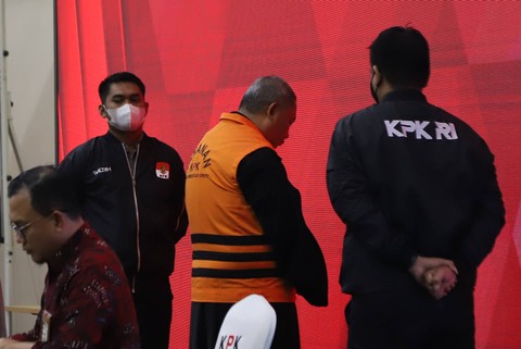 Kuasa hukum Lukas Enembe, SRR ditetapkan sebagai tersangka oleh KPK. Foto: Jamal Ramadhan/kumparan