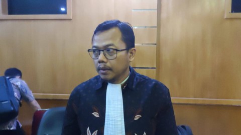 Jaksa dari KPK, Wawan Yunarwanto, di PN Bandung pada Rabu (10/5).  Foto: Rachmadi Rasyad/kumparan