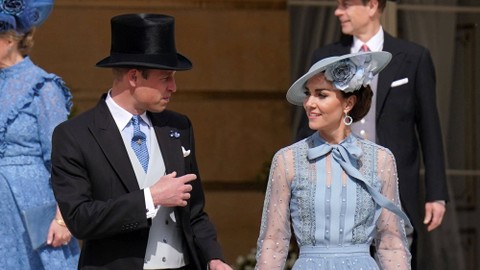 Pangeran Inggris William (kiri) dan Putri Wales Inggris Kate Middleton menghadiri Pesta Kebun di Istana Buckingham di London pada 9 Mei 2023. Foto: Jonathan Brady / POOL / AFP
