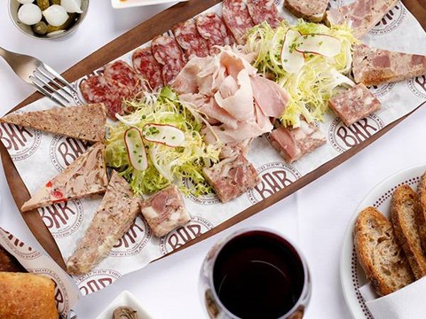 Sejumlah menu di Marina Bay Sands Singapura menggelar festival kuliner selama dua pekan. Foto: Dok.MBS Singapura