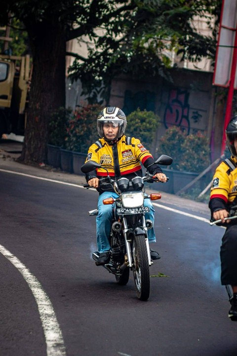 Salah satu anggota klub motor King BY Non yang ikut touring ke Bandung. (foto: Eko Nurhadi/King BY Non)