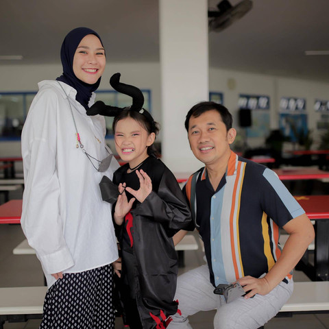 Zaskia Adya Mecca dan anak keduanya, Kala Madali. Foto: Instagram/@zaskiadyamecca